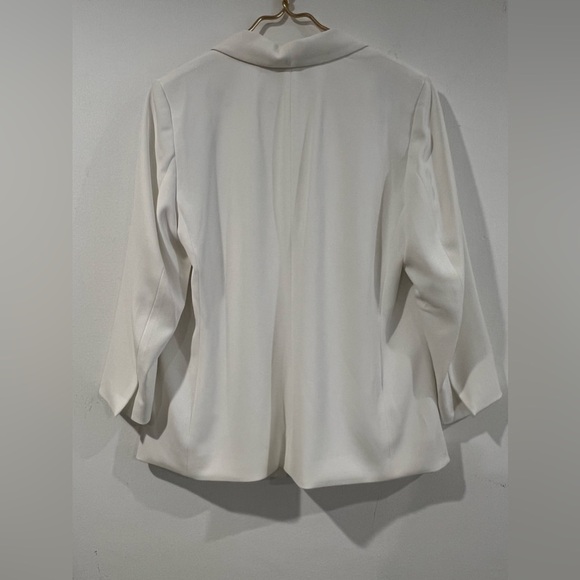 H&M BLAZER FOR WOMEN OFF WHITE  zise M NWT - Picture 9 of 11